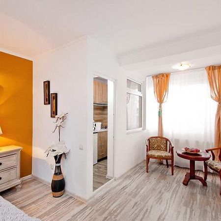 Lyla Apartment Galac Kültér fotó